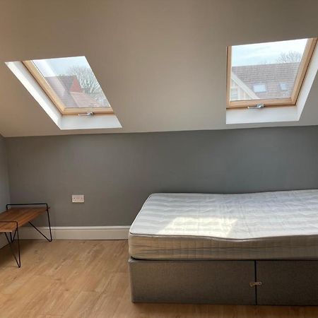 112 Gleneagle Road Rooms London Kültér fotó
